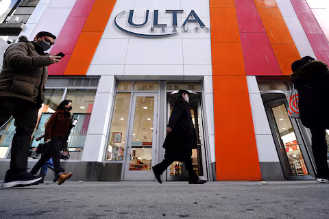 Retailers Use AI to Drive Shopping Traffic while Protecting Customer Data