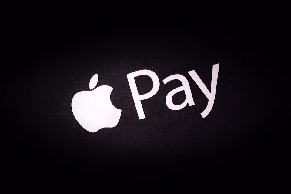 UK Moves to Loosen Apple’s Grip on iPhone Payments