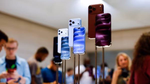 Too Expensive? Apple Reportedly Cuts iPhone 18 Pro Orders