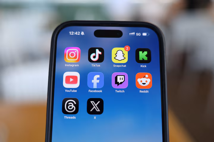 Greece Bans Social Media for Under-15s, Sets January 2027 Deadline
